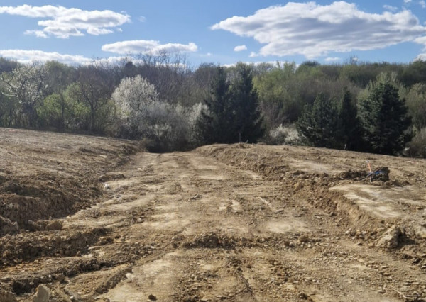 Areté real - Predaj atraktívnych pozemok v obci Vištuk, investičná príležitosť