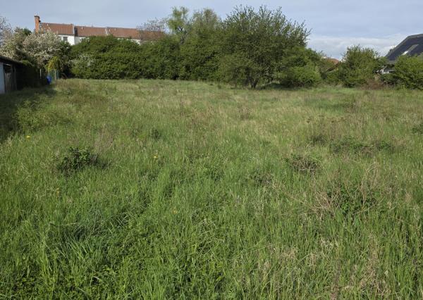 Areté real - Predaj investičného stavebného pozemku v centre obce Budmerice, výborná investičná príležitosť