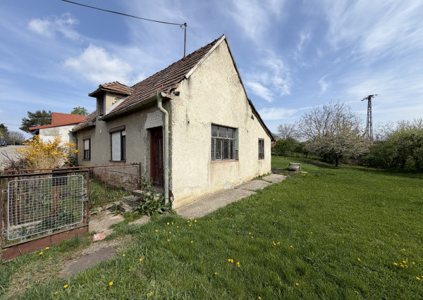 ARETÉ REAL – PREDAJ 3-IZBOVÉHO RODINNÉHO DOMU NA NÁDHERNOM POZEMKU, BOROVÁ