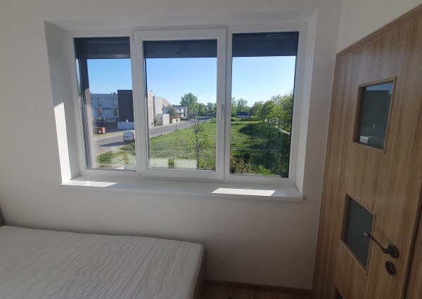 Areté real- Prenájom 2i bytu s predzáhradkou a parkovaním