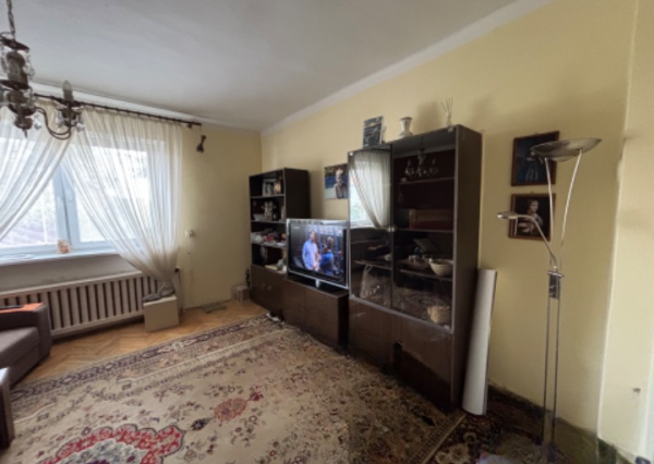 ARETÉ REAL- Ponúkame na predaj rodinný dom v tichej časti v meste MODRA, na slnečnom pozemku s veľkorysou výmerou 1790m2