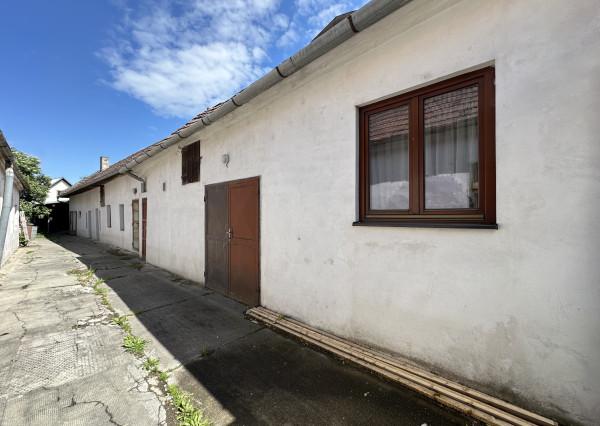 ARETÉ REAL - PRIPRAVUJEME PREDAJ VINÁRSKEHO RODINNÉHO DOMU S HOSPODÁRSKOU BUDOVOU V CENTRE MODRY, DOLNÁ