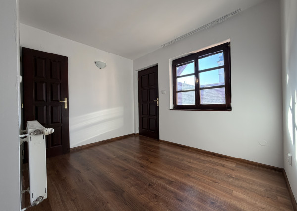 ARETÉ REAL - PRENÁJOM 12m2 KOMERČNÉHO PRIESTORU V CENTRE PEZINKA, M.R. ŠTEFÁNIKA