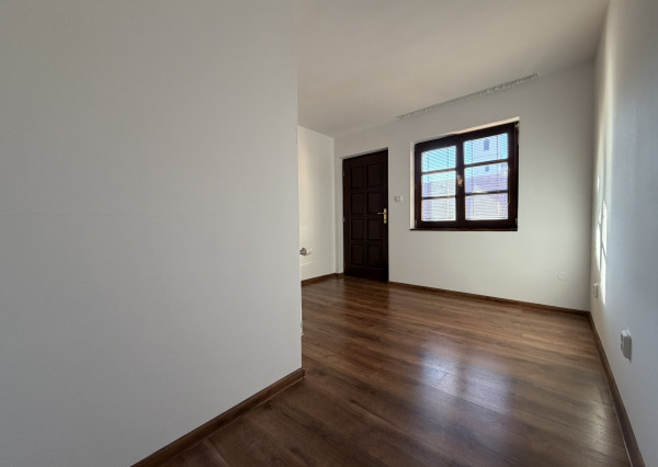 ARETÉ REAL - PRENÁJOM 12m2 KOMERČNÉHO PRIESTORU V CENTRE PEZINKA, M.R. ŠTEFÁNIKA