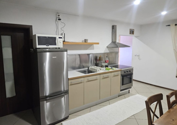 Areté real- Prenájom 3-izbového bytu s parkovacím miestom v obci Viničné
