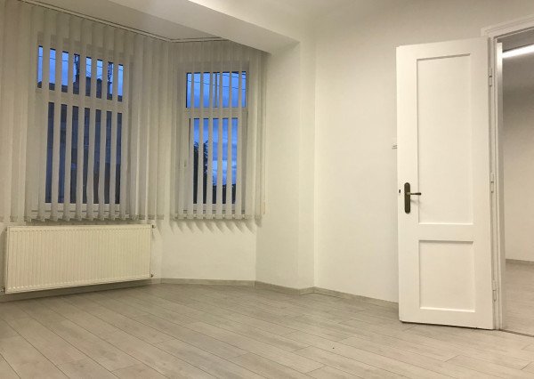 ARETÉ REAL - PRENÁJOM NÁDHERNÉHO 103m2 KANCELÁRSKEHO PRIESTORU V CENTRE PEZINKA, MOYZESOVA