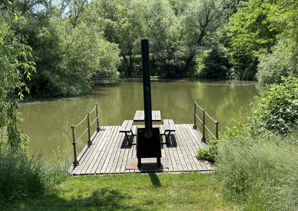ARETÉ REAL – PRIPRAVUJEME PREDAJ 6270m2 POZEMKU S JAZIERKOM V MODRE, ČASŤ ŠARKAPERKY