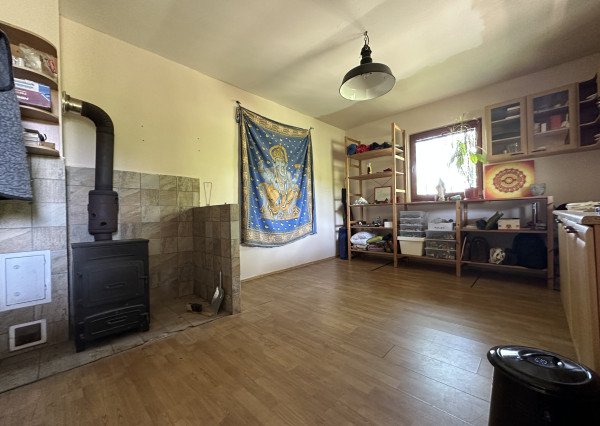 ARETÉ REAL – PRIPRAVUJEME PREDAJ 6270m2 POZEMKU S JAZIERKOM V MODRE, ČASŤ ŠARKAPERKY