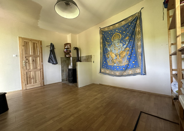 ARETÉ REAL – PRIPRAVUJEME PREDAJ 6270m2 POZEMKU S JAZIERKOM V MODRE, ČASŤ ŠARKAPERKY