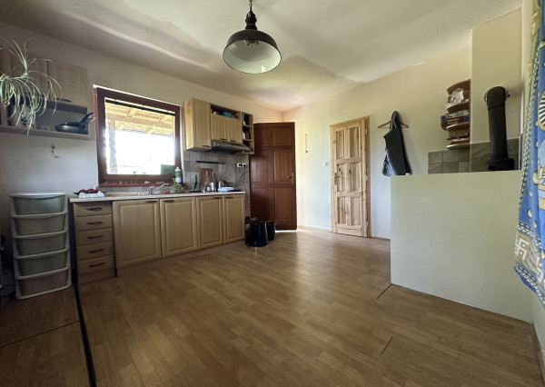 ARETÉ REAL – PRIPRAVUJEME PREDAJ 6270m2 POZEMKU S JAZIERKOM V MODRE, ČASŤ ŠARKAPERKY