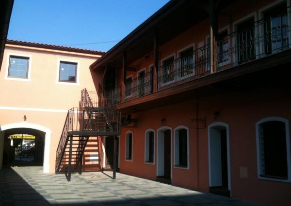 ARETÉ REAL – PRIPRAVUJEME PREDAJ BUDOVY V PRIAMOM CENTRE MESTA, PEZINOK, M. R. ŠTEFÁNIKA