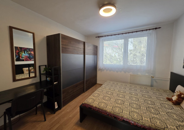Areté real, Prenájom 2-izbového príjemného bytu s balkónom v Pezinku na Muškátovej ulici