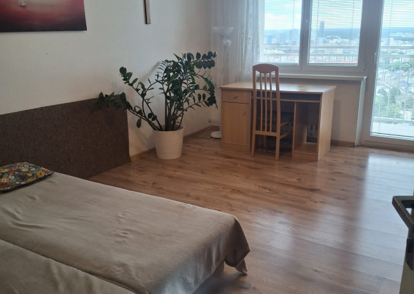 Areté real- Predaj  slnečného 4 izbového bytu s 3 loggiami, ulica Ladislava Dérera, lokalita KRAMÁRE