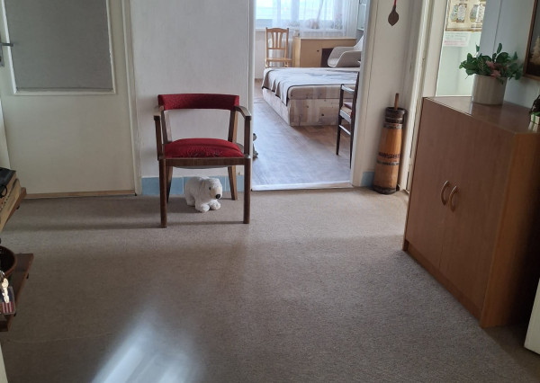 Areté real- Predaj  slnečného 4 izbového bytu s 3 loggiami, ulica Ladislava Dérera, lokalita KRAMÁRE