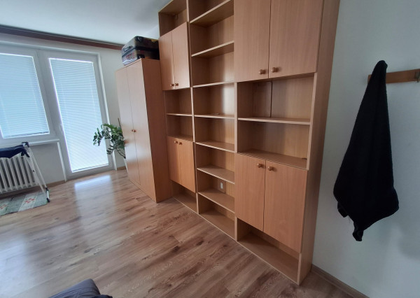 Areté real- Predaj  slnečného 4 izbového bytu s 3 loggiami, ulica Ladislava Dérera, lokalita KRAMÁRE