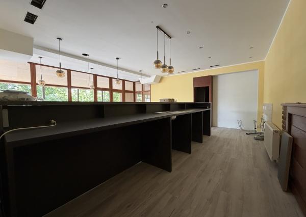 ARETÉ REAL – PRENÁJOM 171m2 KOMERČNÉHO PRIESTORU S TERASOU NA TOP MIESTE, PEZINOK, JESENSKÉHO