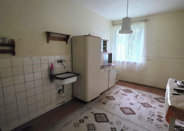 ARETÉ REAL- PONÚKAME NA PREDAJ RODINNÝ DOM NA SLNEČNOM, VEĽKORYSOM POZEMKU V PEZINKU