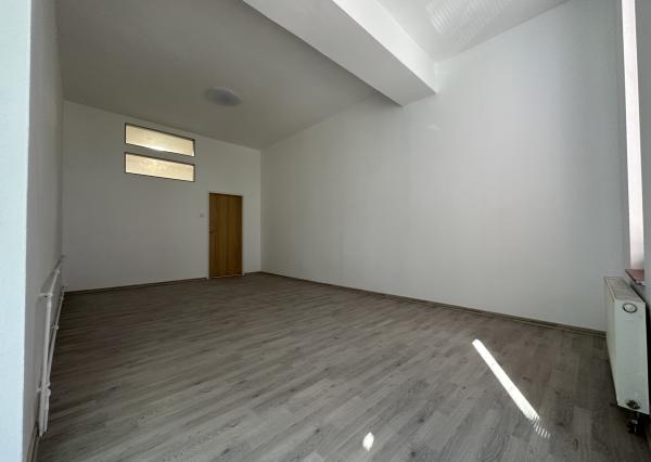 ARETÉ REAL - PRENÁJOM 75 m2 KOMERČNÉHO PRIESTORU V CENTRE, PEZINOK, JESENSKÉHO