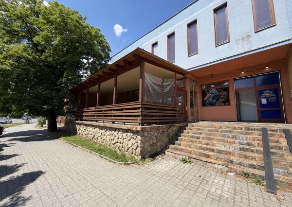 ARETÉ REAL - PRENÁJOM 75 m2 KOMERČNÉHO PRIESTORU V CENTRE, PEZINOK, JESENSKÉHO