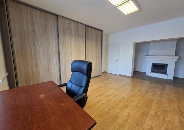 Areté real - Prenájom priestorov v centre Pezinka – vhodné na administratívu, služby alebo bývanie spojené s podnikaním