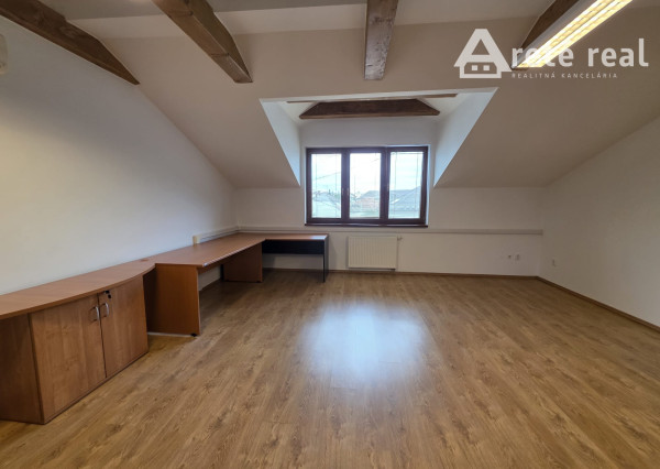 Areté real - Prenájom priestorov v centre Pezinka – kombinovateľné priestory vo výbornej lokalite v Pezinku