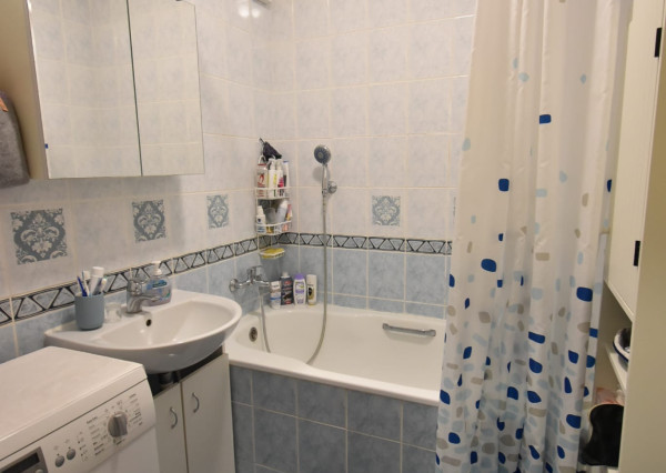 Areté real - Predaj výborne dispozične riešeného 2 -izbového bytu s balkónom v obľúbenej lokalite Muškát v Pezinku