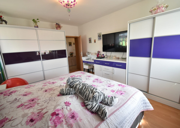 Areté real - Predaj výborne dispozične riešeného 2 -izbového bytu s balkónom v obľúbenej lokalite Muškát v Pezinku