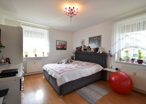 Areté real - Predaj výborne dispozične riešeného 2 -izbového bytu s balkónom v obľúbenej lokalite Muškát v Pezinku