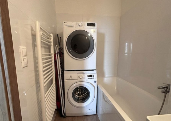 ARETÉ REAL- PONÚKAME NA PREDAJ SLNEČNÝ 1 IZB.BYT S BALKÓNOM, PARKOVACÍM STÁTÍM, V MALEBNEJ DEDINKE SLOVENSKÝ GROB