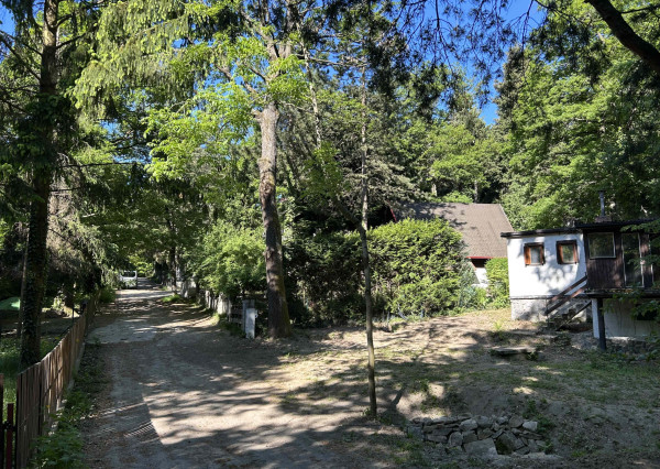 ARETÉ REAL - PREDAJ 539m2 STAVEBNÉHO POZEMKU SO STAVEBNÝM POVOLENÍM, MODRA, HARMÓNIA