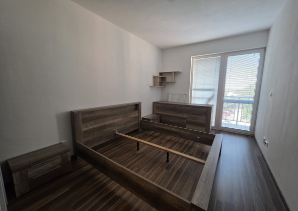 Areté real- Predaj výborne riešeného 2-izbového bytu s garážovým státím v dobrej lokalite, ul. Novomeského /byt.dom La Vita/, Pezinok