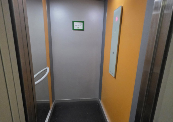 Areté real- Predaj výborne riešeného 2-izbového bytu s garážovým státím v dobrej lokalite, ul. Novomeského /byt.dom La Vita/, Pezinok