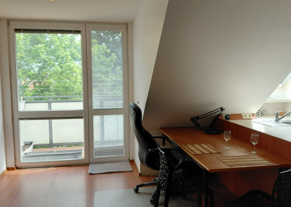 ARETÉ REAL- Ponúkame na prenájom pekný 2 izbový byt v centre PEZINKA s balkónom.