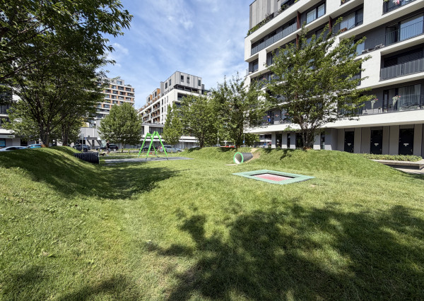 ARETÉ REAL – BYT S PRIESTRANNOU TERASOU A BALKÓNOM, SLNEČNICE