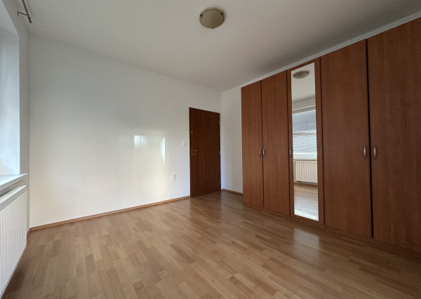 ARETÉ REAL – PRENÁJOM 2-IZBOVÉHO BYTU S PARKOVACÍM STÁTÍM V GARÁŽI, PEZINOK, SILVÁNOVÁ