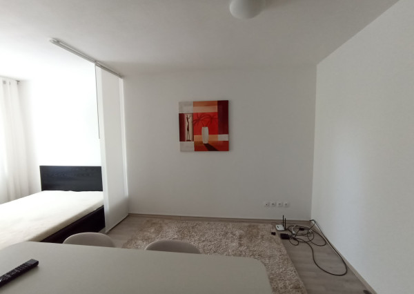 Areté real - Predaj prakticky riešenej garsónky s parkovacím miestom v blízkosti centra Pezinku, ul. Tehelná