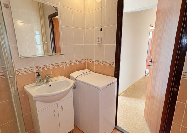 ARETÉ REAL- PONÚKAME NA PREDAJ PRIESTRANNÝ, SLNEČNÝ 1 IZB.BYT S LOGGIOU, PIVNICOU V PEZINKU, SÍDLISKO SEVER