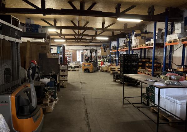ARETÉ REAL - PRENÁJOM 350 m2 KOMERČNÉHO PRIESTORU, PEZINOK, ŠENKVICKÁ CESTA