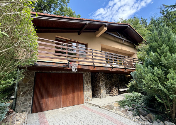 ARETÉ REAL – CHATA VHODNÁ AJ NA CELOROČNÉ BÝVANIE, PEZINOK, KUČIŠDORFSKÁ DOLINA