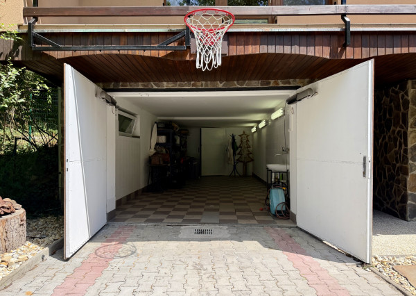 ARETÉ REAL – CHATA VHODNÁ AJ NA CELOROČNÉ BÝVANIE, PEZINOK, KUČIŠDORFSKÁ DOLINA