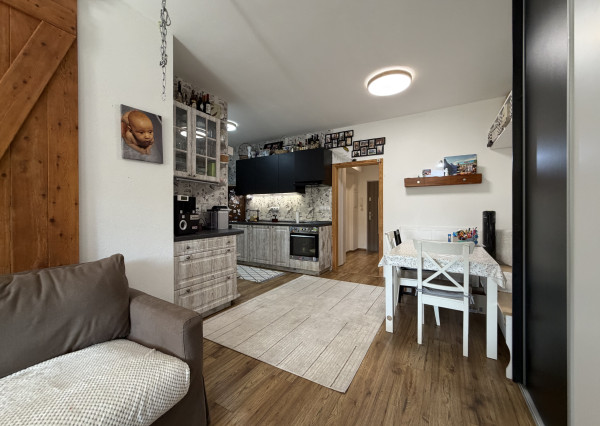 ARETÉ REAL – PREDAJ 2-IZBOVÉHO BYTU S BALKÓNOM A PARKOVANÍM, PEZINOK, LA VITA