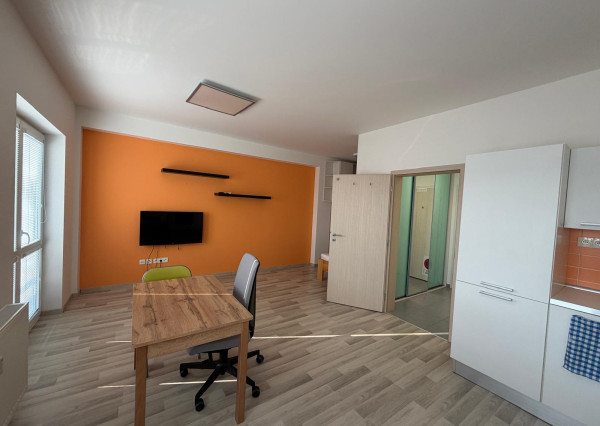Areté real-prenájom slnečného 1 izbového bytu s loggiou v Pezinku-sídlisko Juh- vyhľadávaná loklalita.
