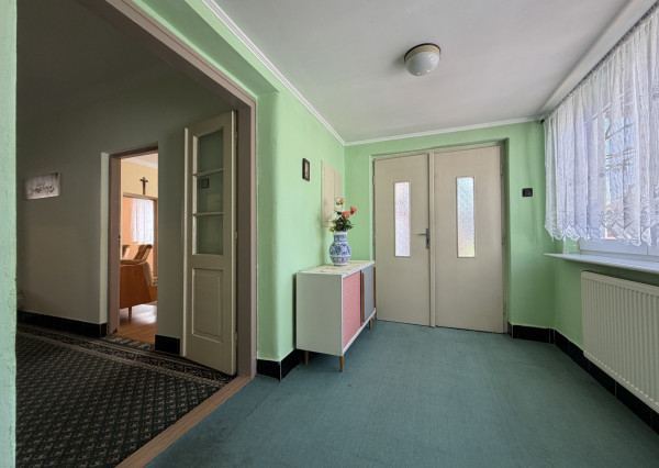 ARETÉ REAL - PREDAJ RODINNÉHO DOMU S GARÁŽOU, SLOVENSKÝ GROB, NOVÁ