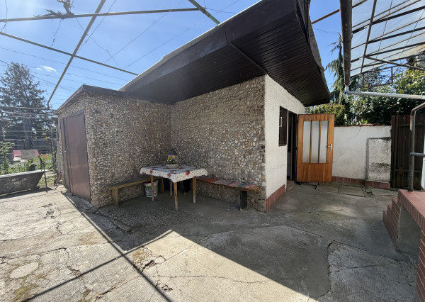 ARETÉ REAL - PREDAJ RODINNÉHO DOMU S GARÁŽOU, SLOVENSKÝ GROB, NOVÁ