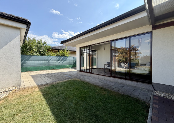 ARETÉ REAL – VKUSNÝ RD SO ZIMNOU ZÁHRADOU, TERASOU A GARÁŽOU, SLOVENSKÝ GROB, MONARI