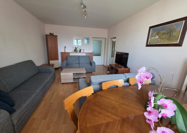 ARETÉ REAL – PREDAJ Priestranný 3-izbový byt s výhľadom na Malé Karpaty v zateplenom tehlovom dome – Bratislava, Pri Bielom kríži