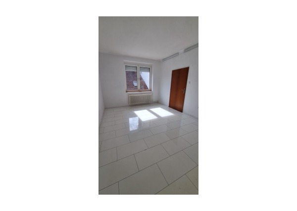 Areté real - Prenájom prevádzkového priestoru, vhodného na služby, resp. administratívu v centre Pezinka, ul. M.R.Štefánika