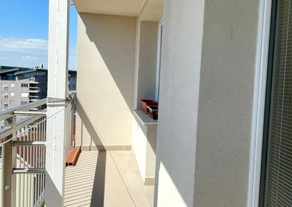 Predaj 4 izbového, slnečného bytu s nezabudnuteľným výhľadom , 3 loggia, lokalita KRAMÁRE, ul. Ladislava Dérera