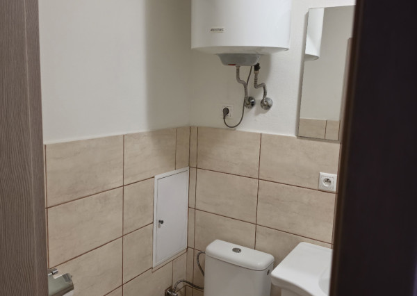 Bývajte v 1,5 izb. byte na Záhradnej ulici+kobka, centrum PK