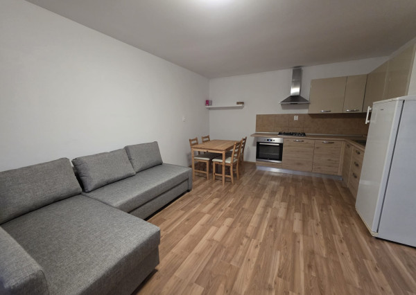 Areté real- Prenájom 2-izbového bytu s parkovacím miestom v centre Pezinka